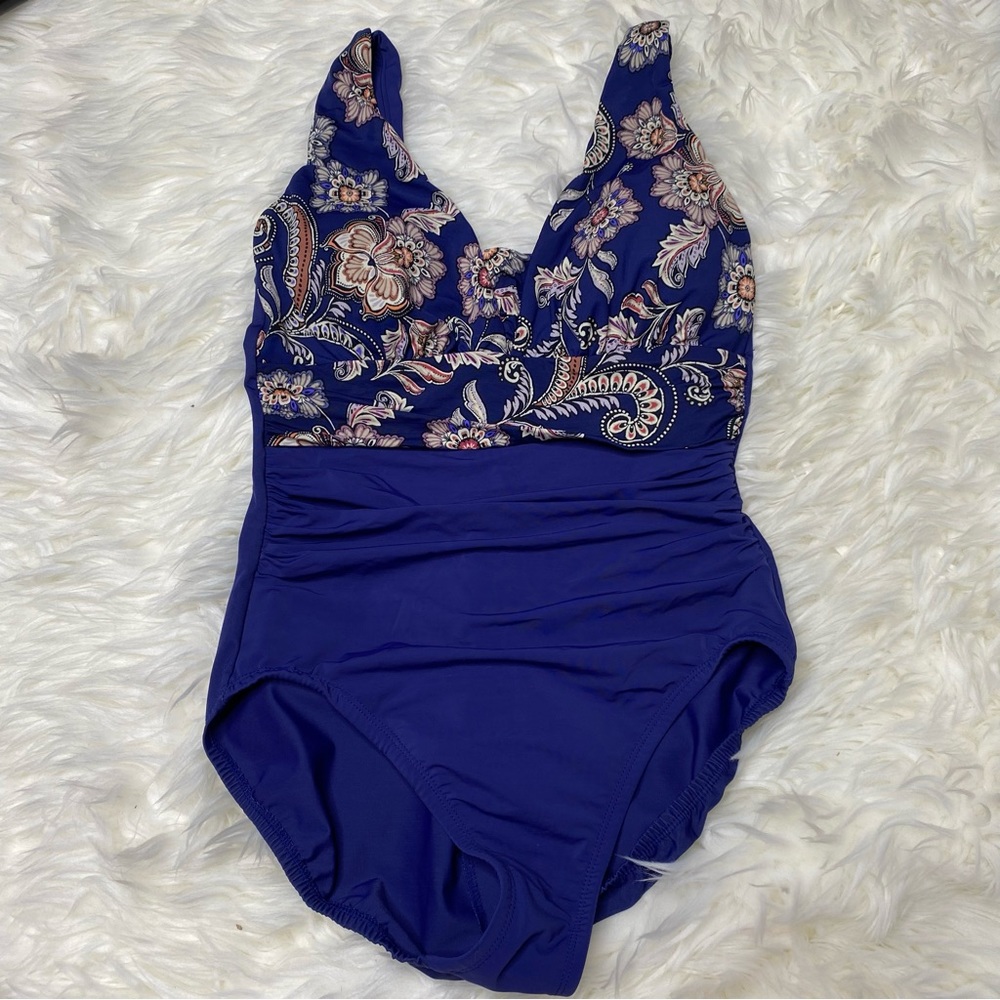 Lands End NWOT one piece floral paisley print swimsuit size 8